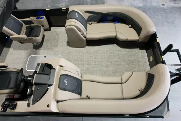 2027 Barletta Cabrio 22UC-33