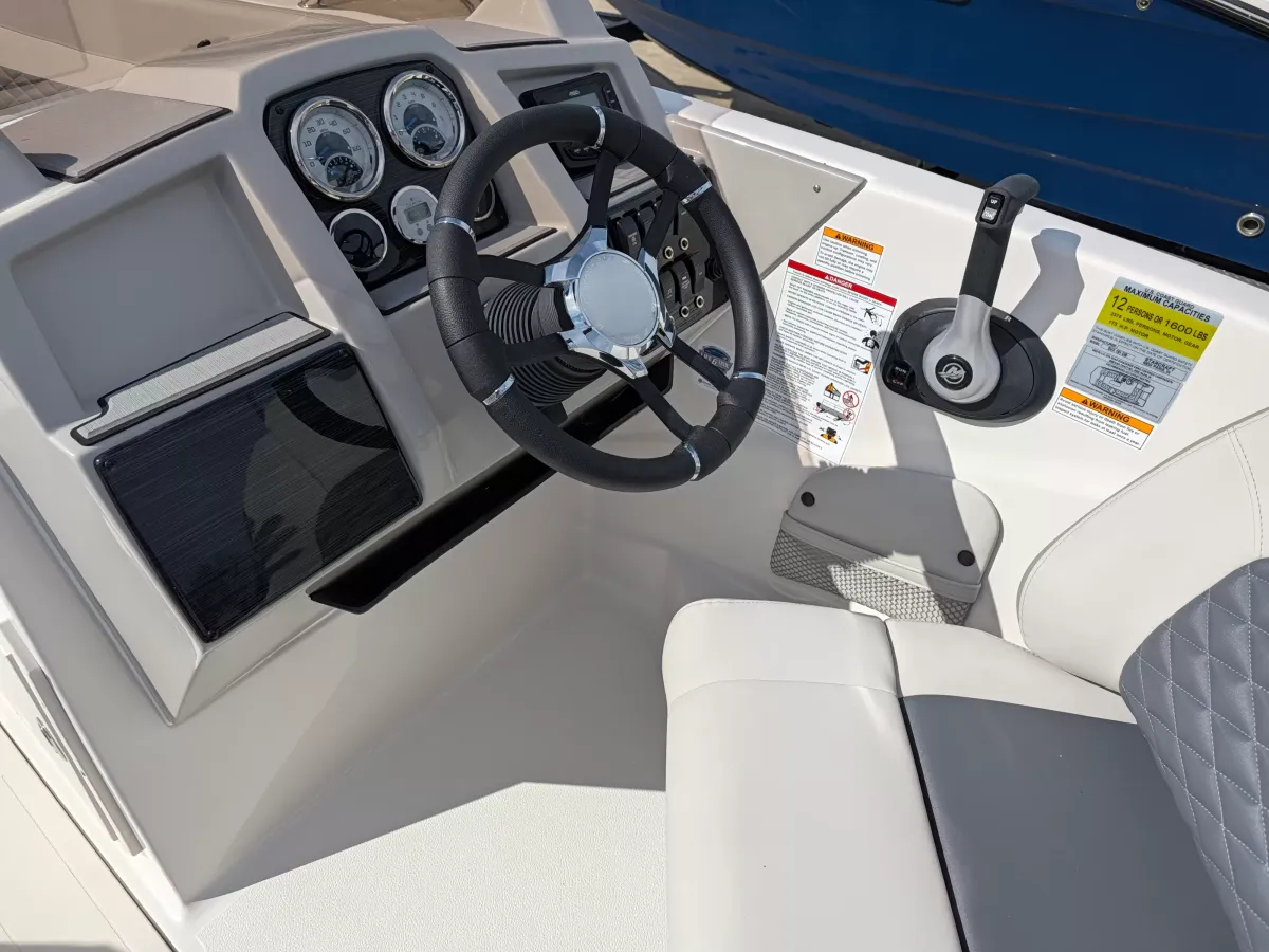boat-carouselImage-image