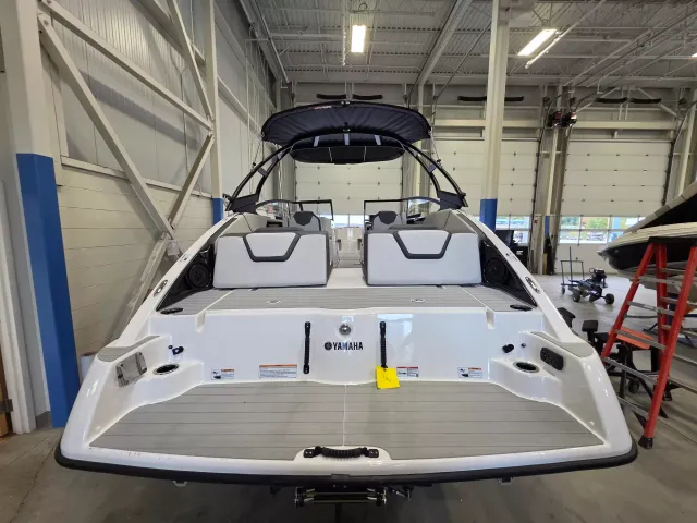 Boat Thumbnail 5