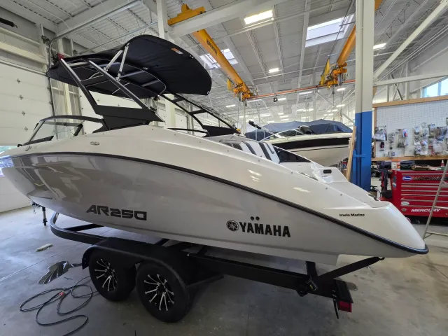 Boat Thumbnail 4