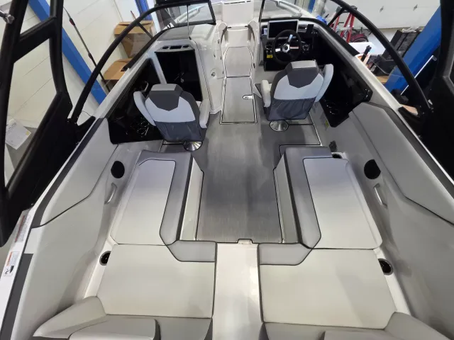 Boat Thumbnail 8
