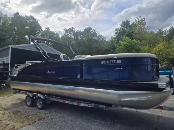 2022 Barletta boats Cabrio 24UE