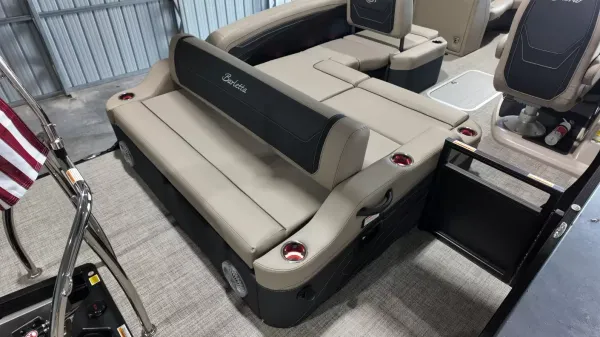 2027 Barletta Cabrio 22U-60