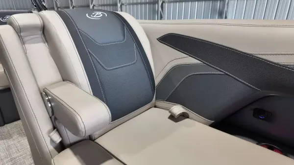 2027 Barletta Cabrio 22U-23