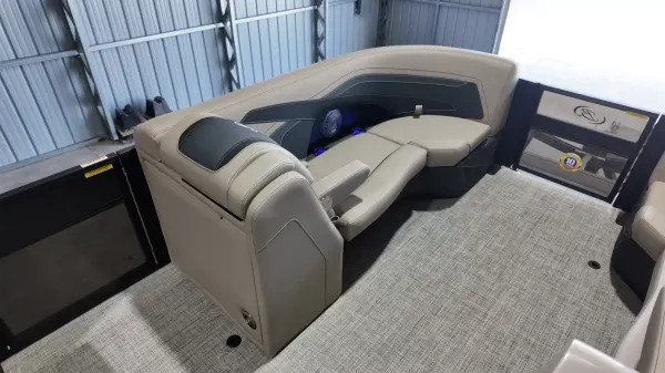 2027 Barletta Cabrio 22U-28