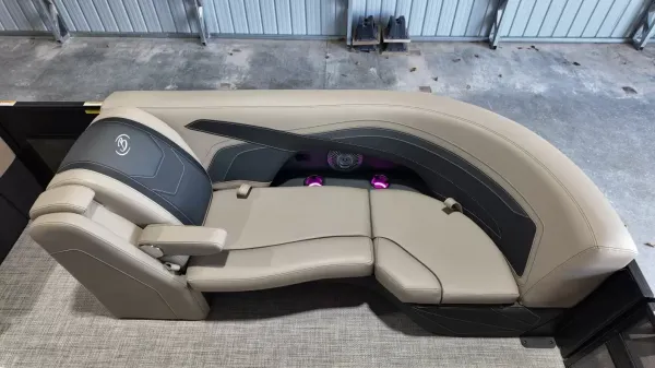 2027 Barletta Cabrio 22U-25