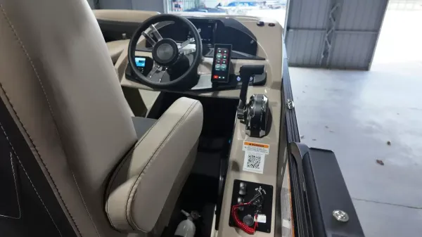 2027 Barletta Cabrio 22U-50