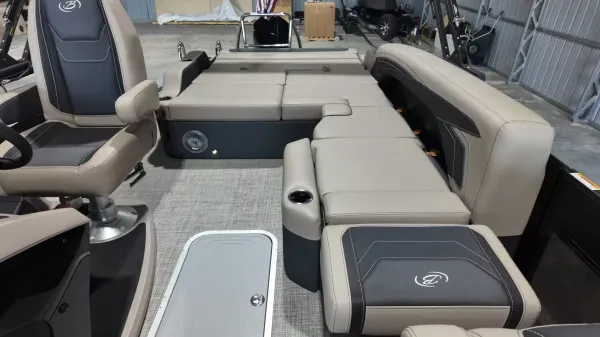 2027 Barletta Cabrio 22U-59
