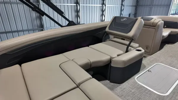 2027 Barletta Cabrio 22U-65