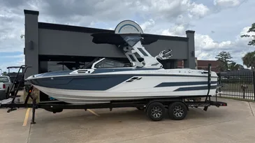 2027 Centurion RI245-3