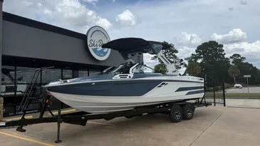 2027 Centurion RI245-4