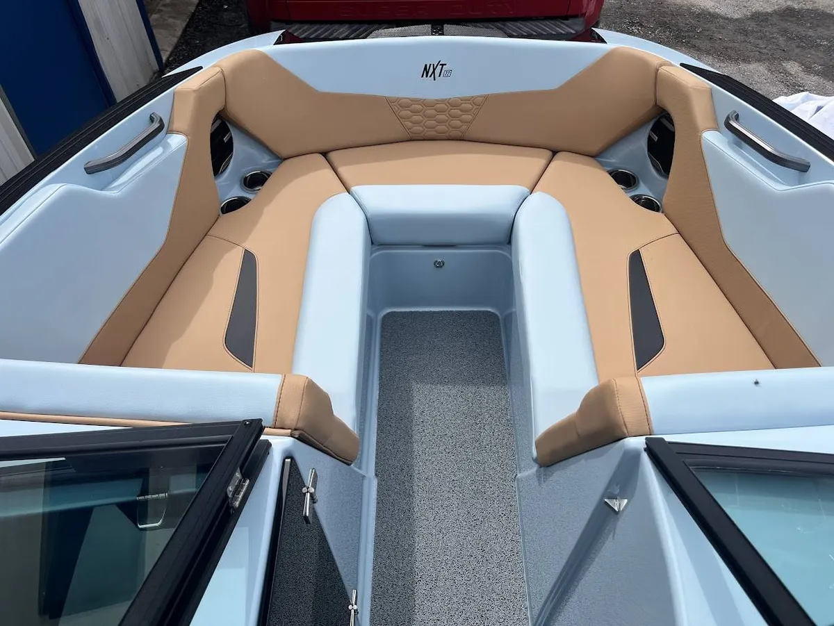 dummy-boat-img