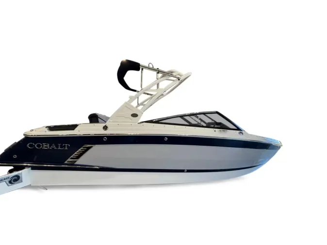 2027 Cobalt R4 Surf