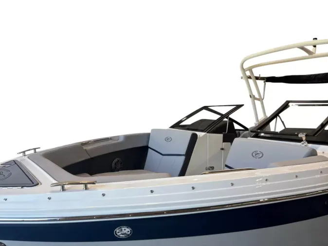 2027 Cobalt R4 Surf