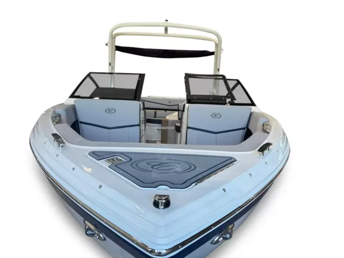 2027 Cobalt R4 Surf