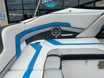 2020 Yamaha 242X-9