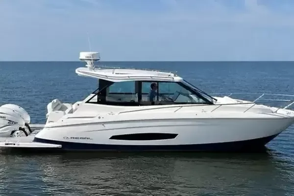 2023 Regal 36 XO detail image 1