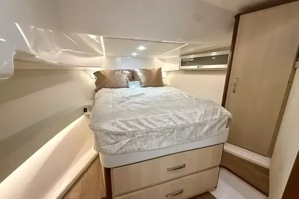 2023 Regal 36 XO detail image 30