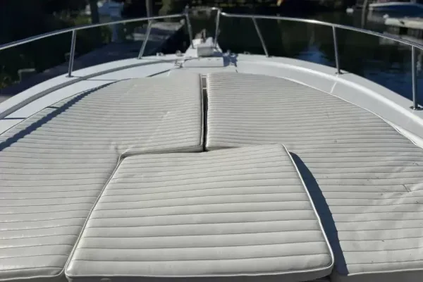 1993 Dusky 256 FC detail image 15