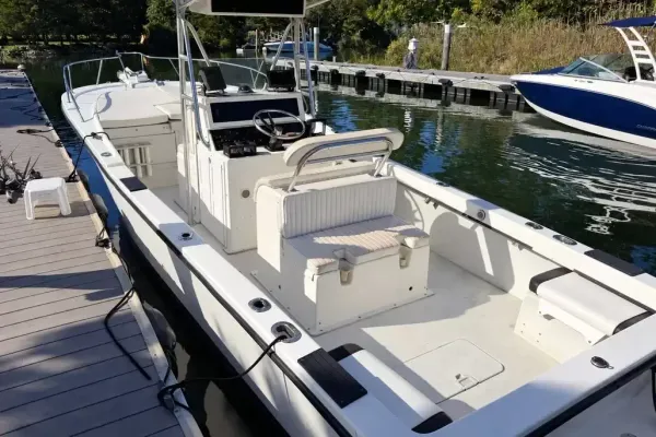 1993 Dusky 256 FC detail image 21