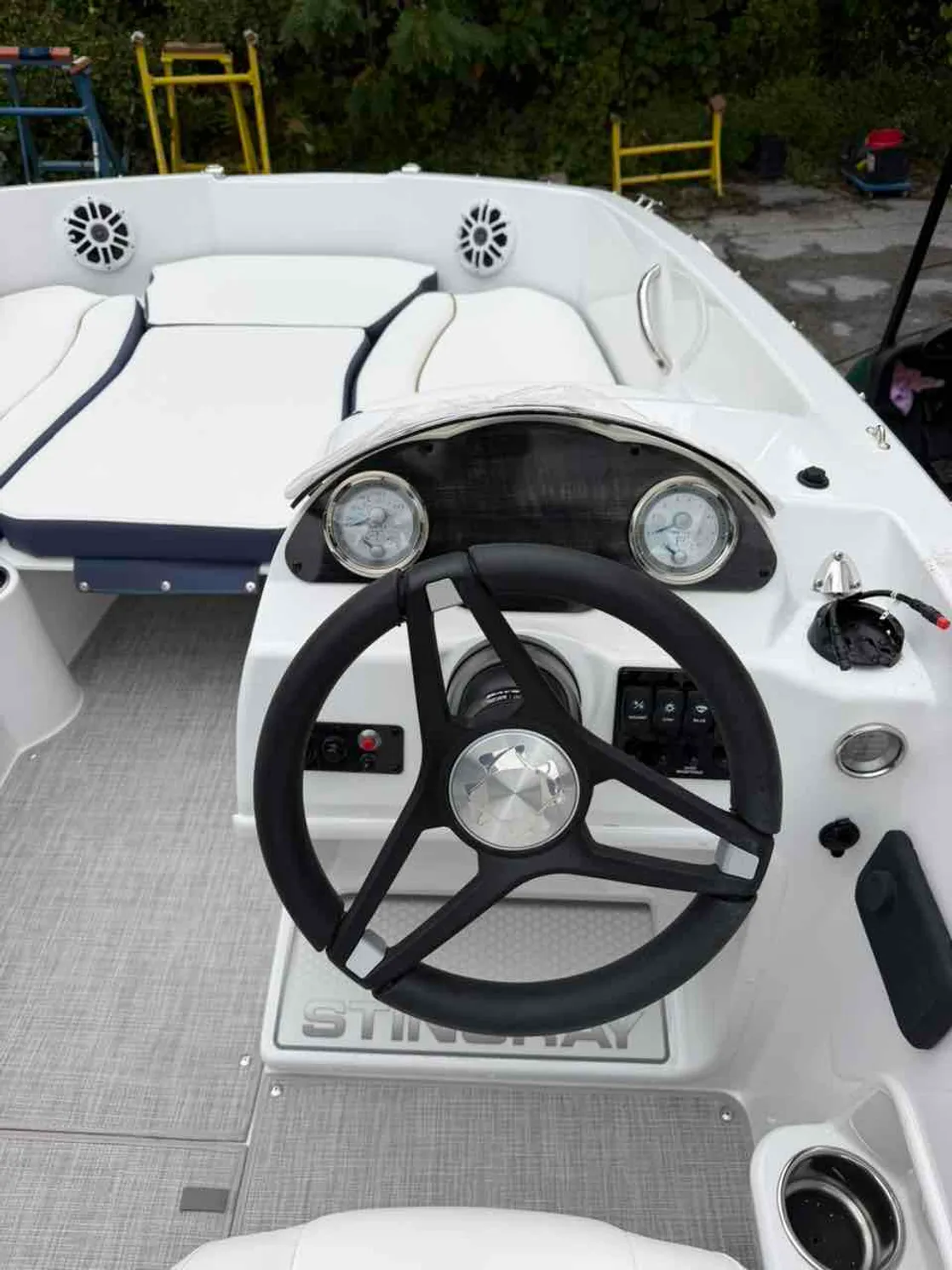 dummy-boat-img