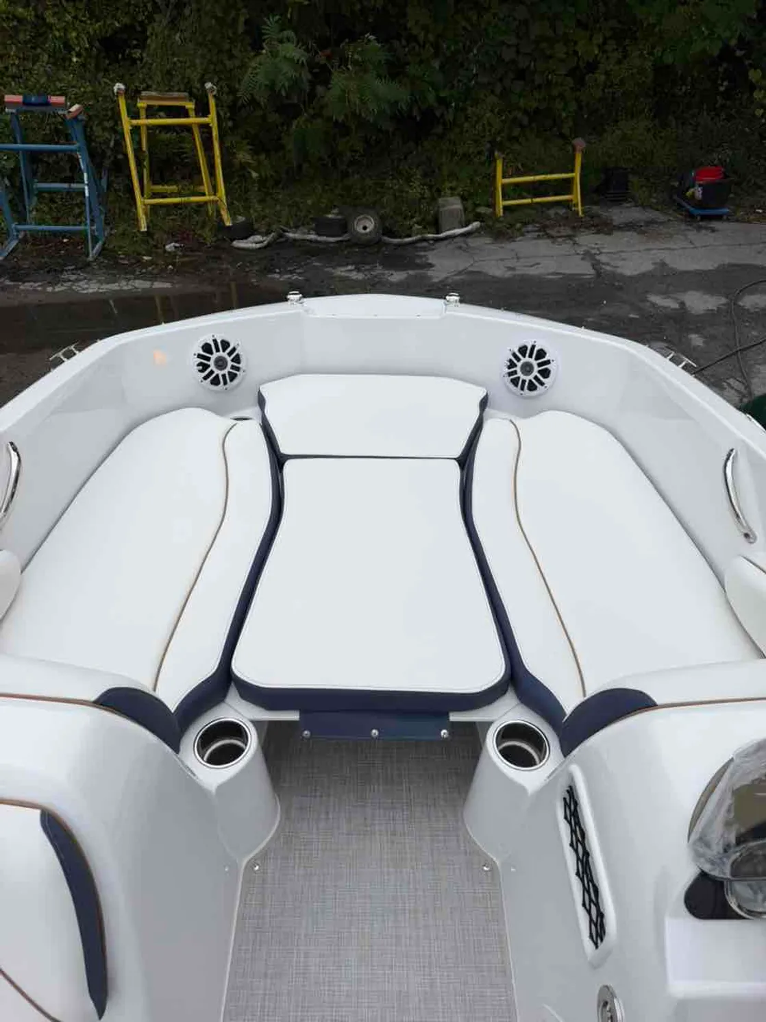 dummy-boat-img