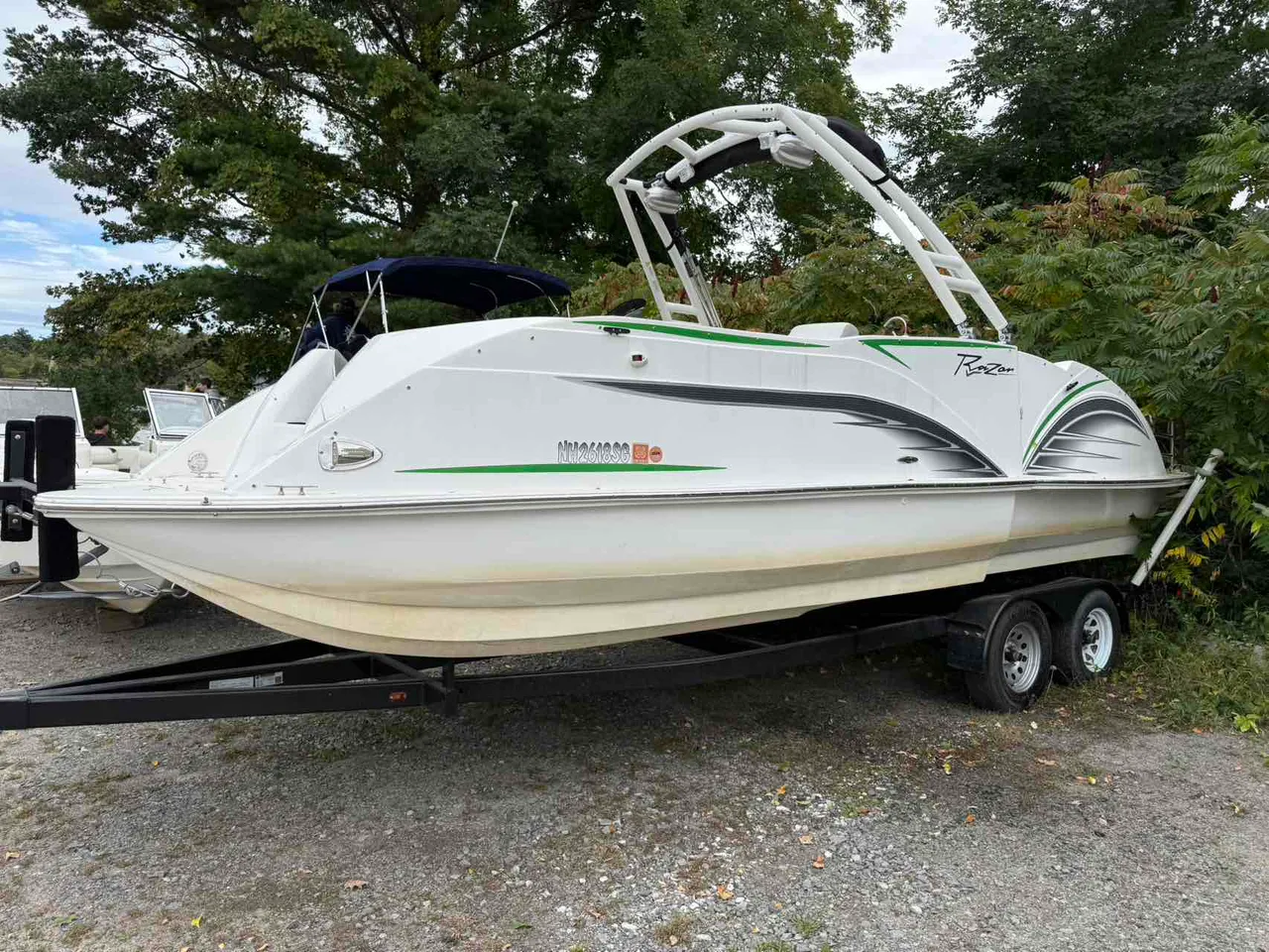 2022 Razor Caravelle