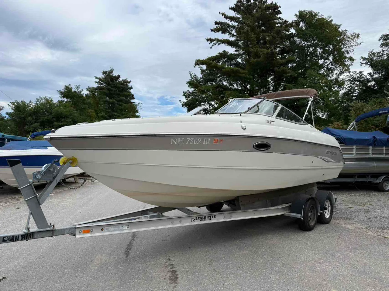 2004 Stingray 240 LR