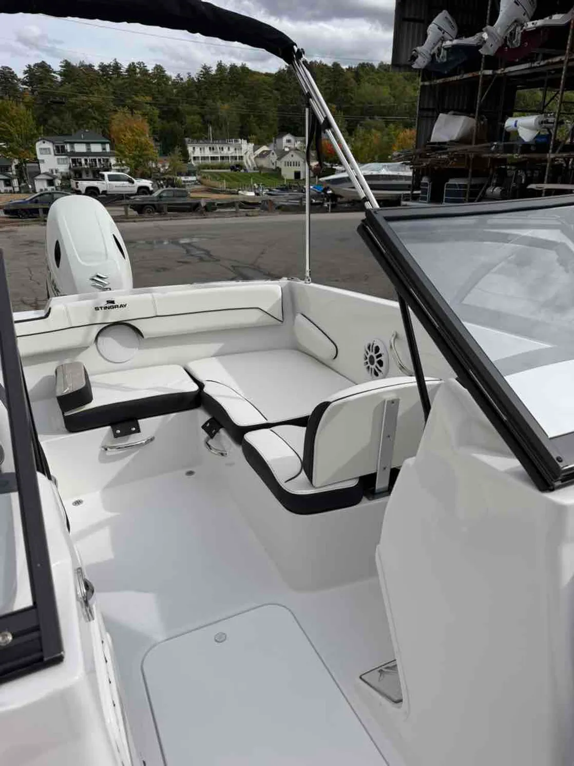 dummy-boat-img