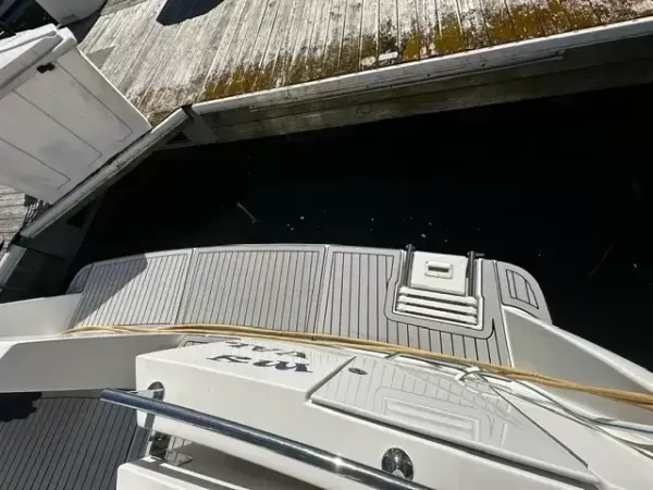 Carver 36 Mariner 2008-26