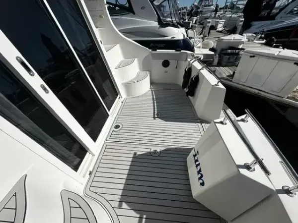 Carver 36 Mariner 2008-27