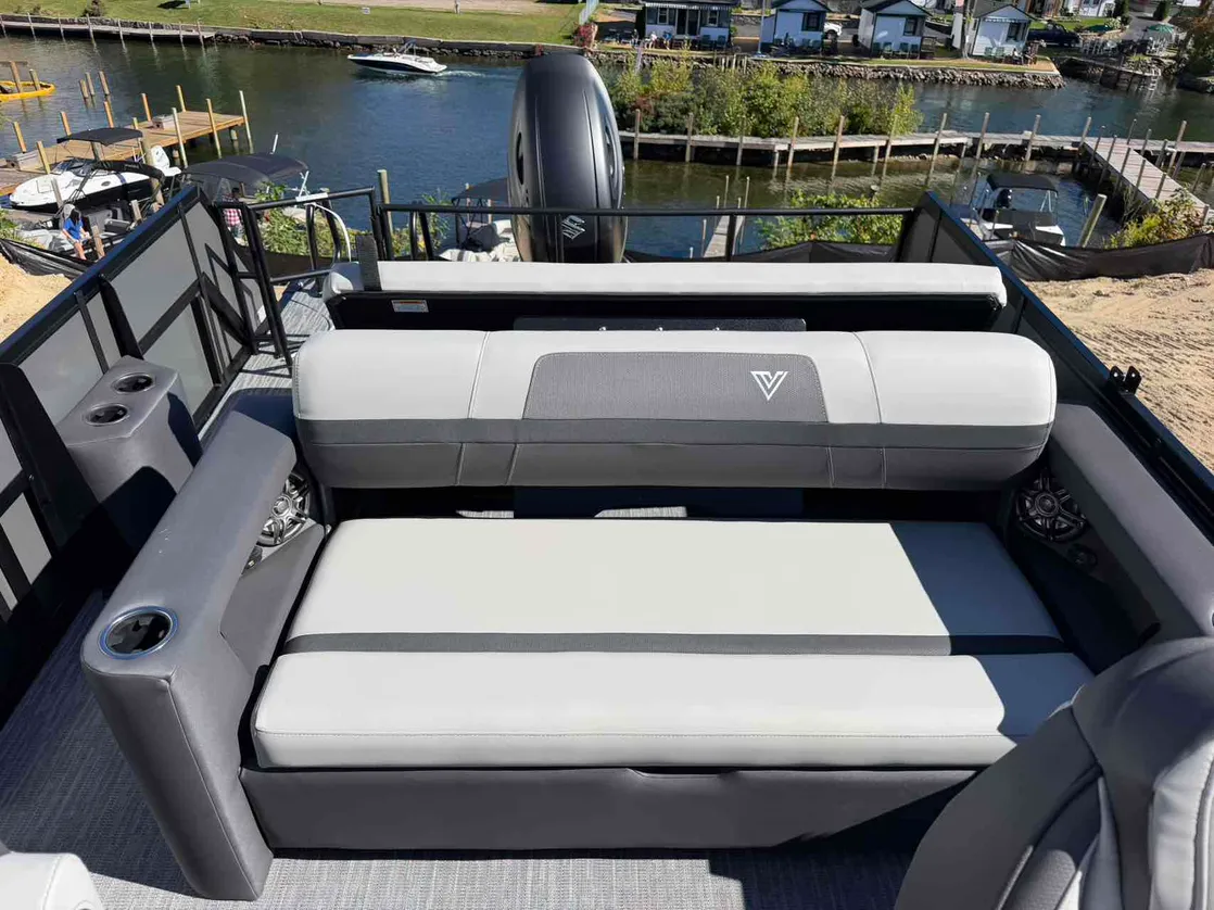 dummy-boat-img