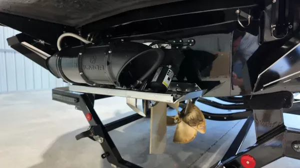 2027 Mastercraft XT24-8