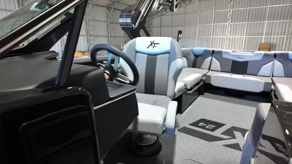 2027 Mastercraft XT24-25