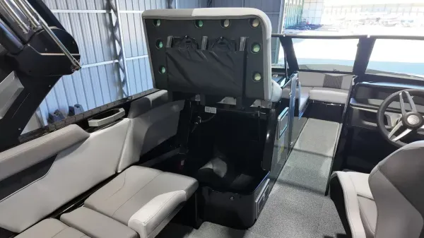 2027 Mastercraft XT24-38