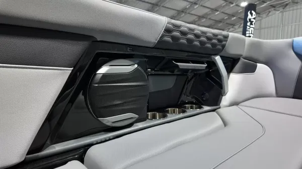 2027 Mastercraft XT24-51