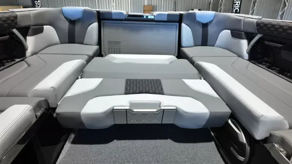 2027 Mastercraft XT24-55