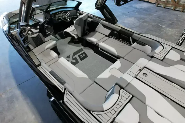 2027 Mastercraft XT24-53