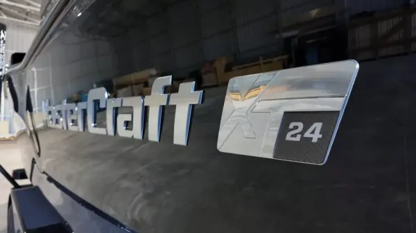 2027 Mastercraft XT24-2