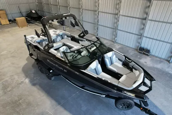 2027 Mastercraft XT24-16