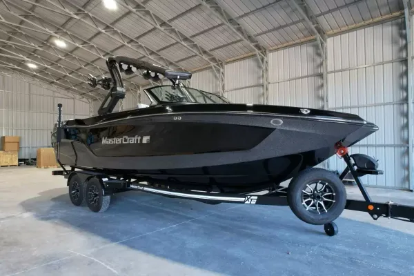 2027 Mastercraft XT24-15