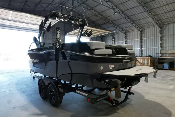 2027 Mastercraft XT24-9
