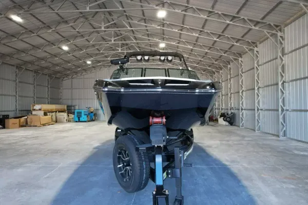 2027 Mastercraft XT24-13