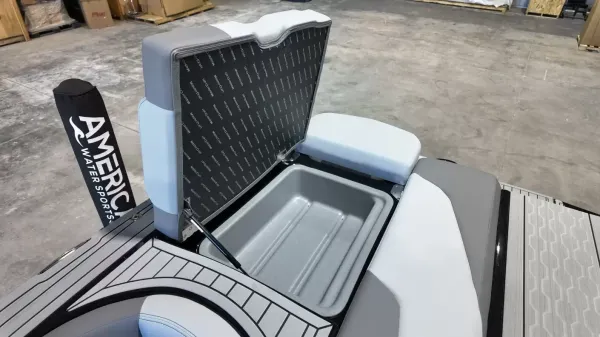 2027 Mastercraft XT24-66