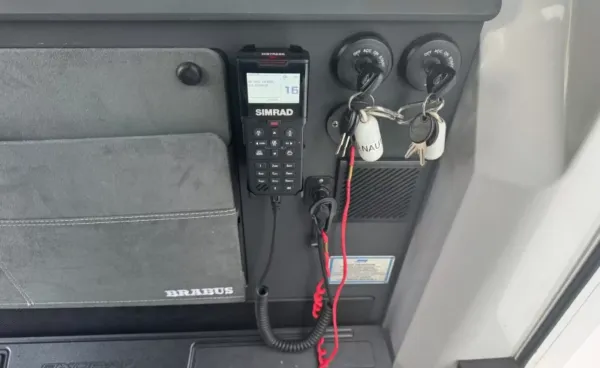 2022 Axopar BRABUS 37 XC CROSS CABIN detail image 41