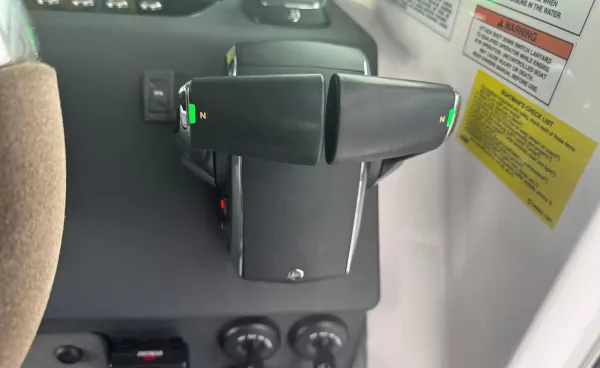 2022 Axopar BRABUS 37 XC CROSS CABIN detail image 43
