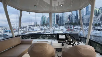 Pre-Owned 2016 Carver C40 for Sale | Vancouver, BC | M&P Yacht Centre | 6ab445420685f147260b78bf