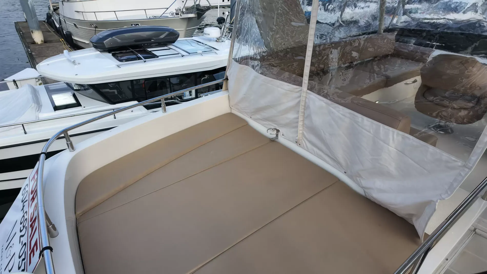 Pre-Owned 2016 Carver C40 for Sale | Vancouver, BC | M&P Yacht Centre | 6ab445420685f147260b78bf