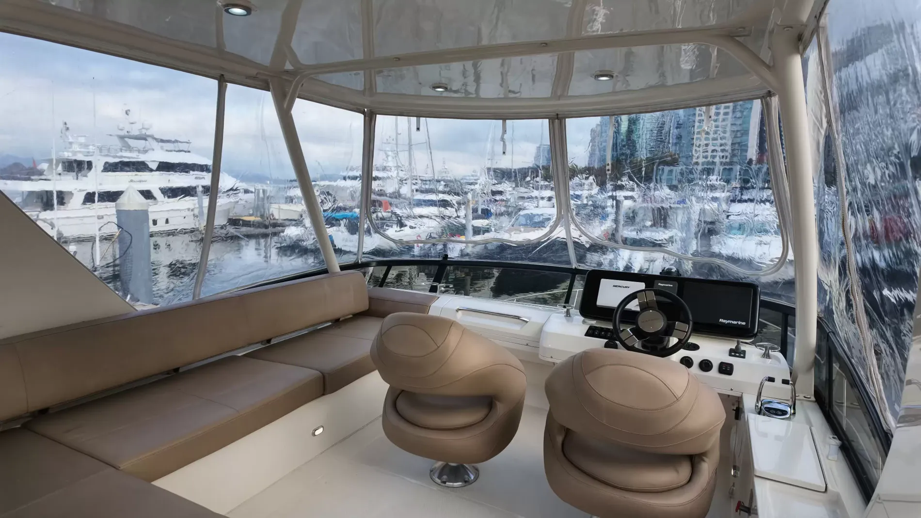 Pre-Owned 2016 Carver C40 for Sale | Vancouver, BC | M&P Yacht Centre | 6ab445420685f147260b78bf