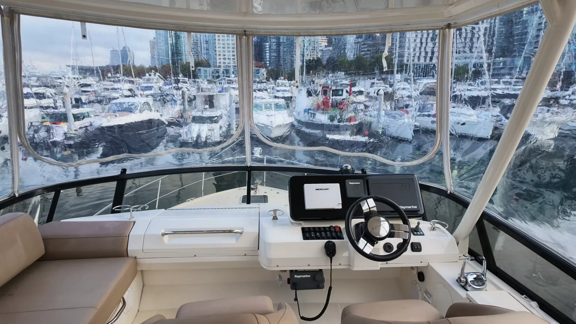 Pre-Owned 2016 Carver C40 for Sale | Vancouver, BC | M&P Yacht Centre | 6ab445420685f147260b78bf